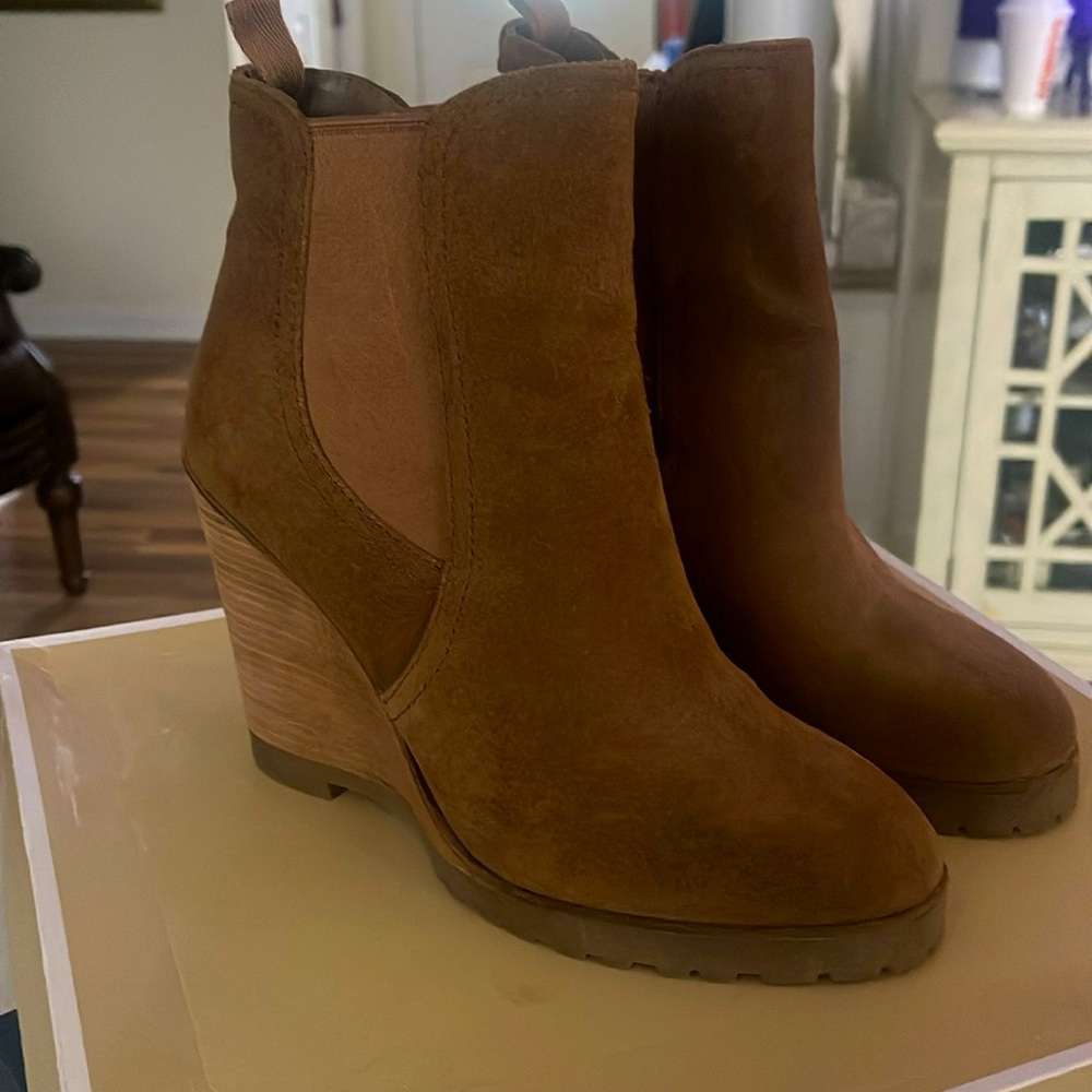 Michael Kors Thea Wedge Dark Caramel Suede